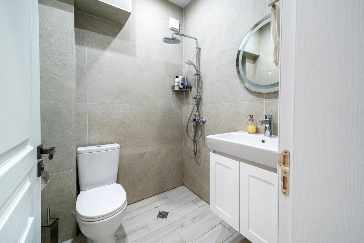 Smart Central Apartment Varna Extérieur photo